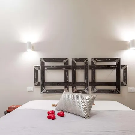 Mou43 -Loreto-Duomo- Urban House - Luxury-3
